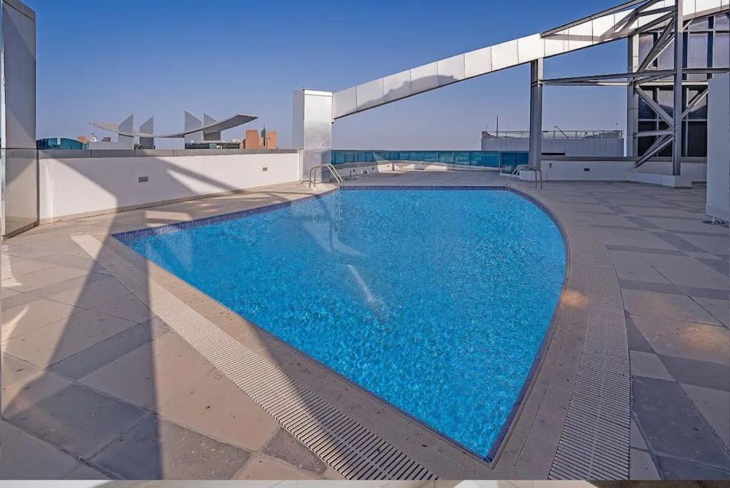 Roomy 3 Bedroom Sea Front Side View Abu Dhabi Exterior photo